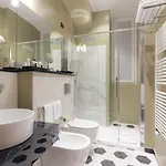 Astoria Hotell 4*