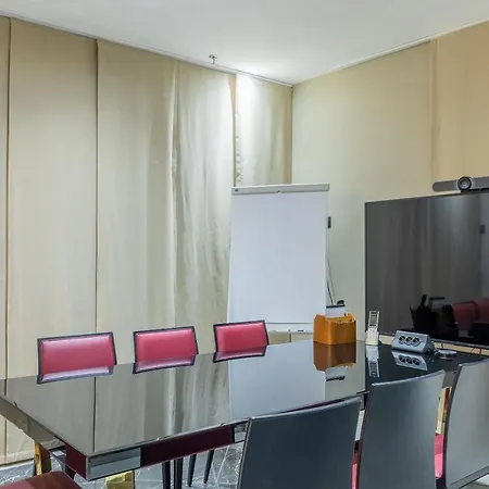 Astoria Hotel 4*