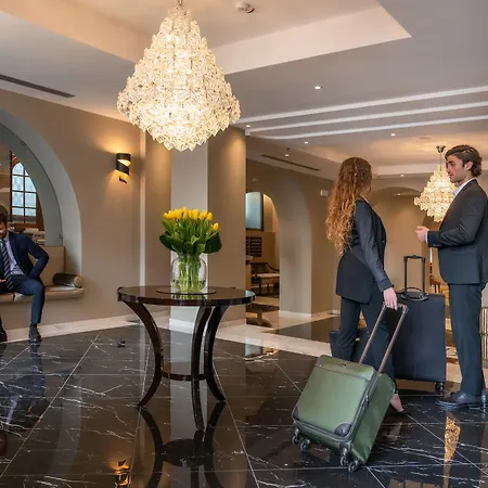 Astoria Szálloda 4*