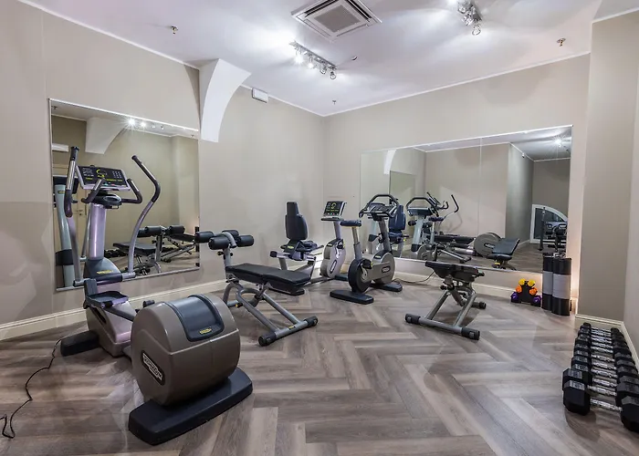 Astoria Hotel 4*
