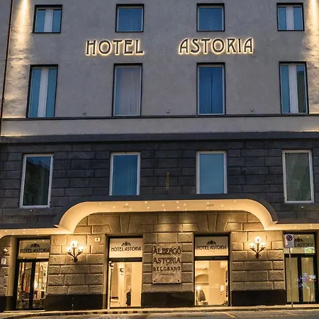 Astoria ホテル
