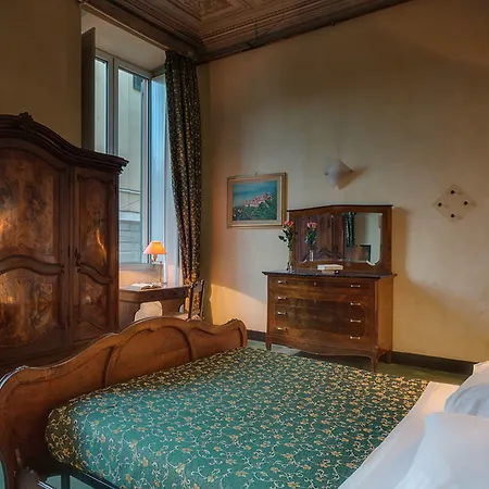 ホテル Astoria 4*