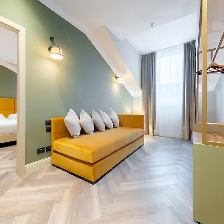 Astoria מלון 4*